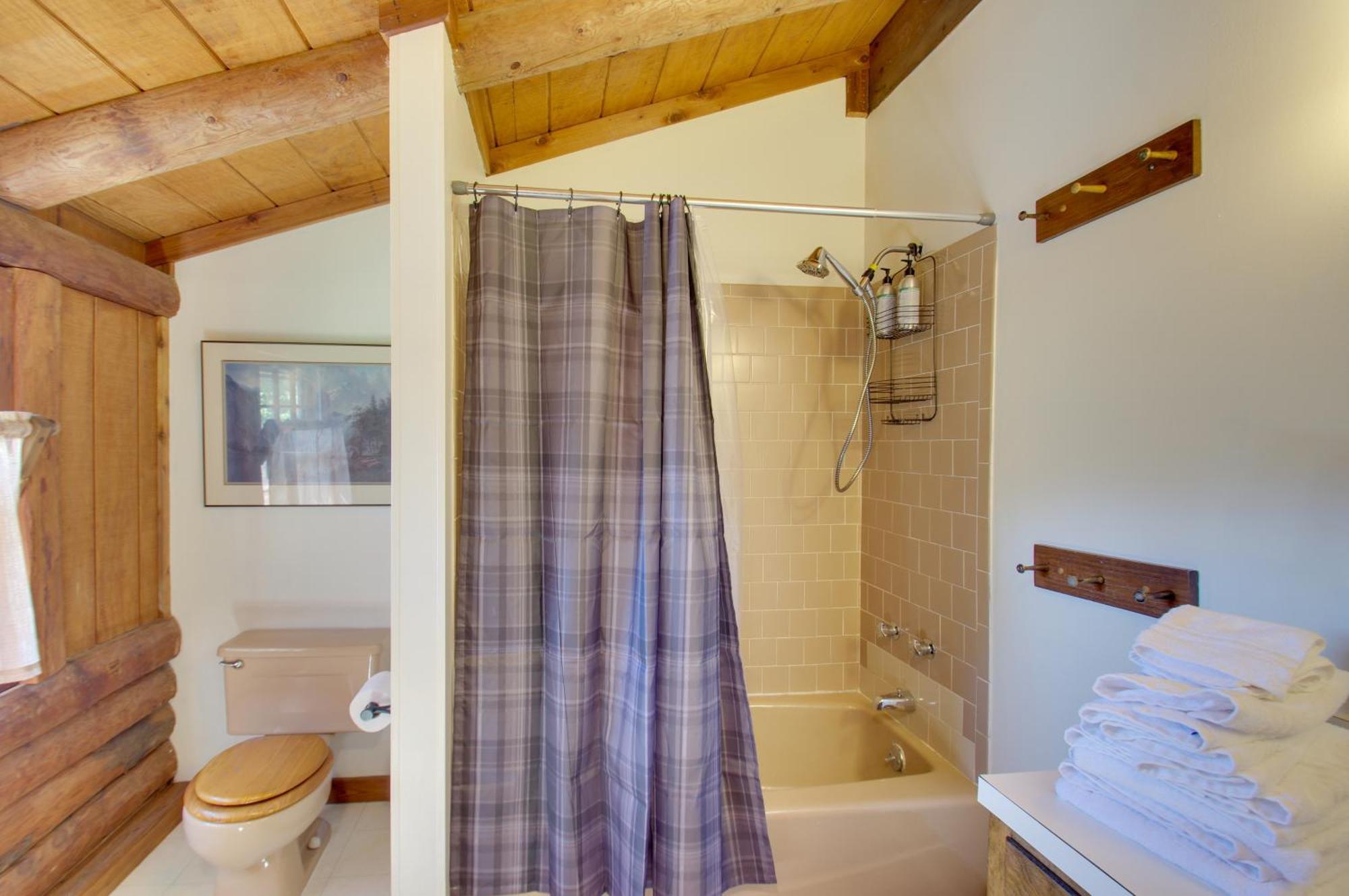 Cozy Log Cabin Getaway With Fire Pit And 3 Acres! Ruckersville Екстер'єр фото