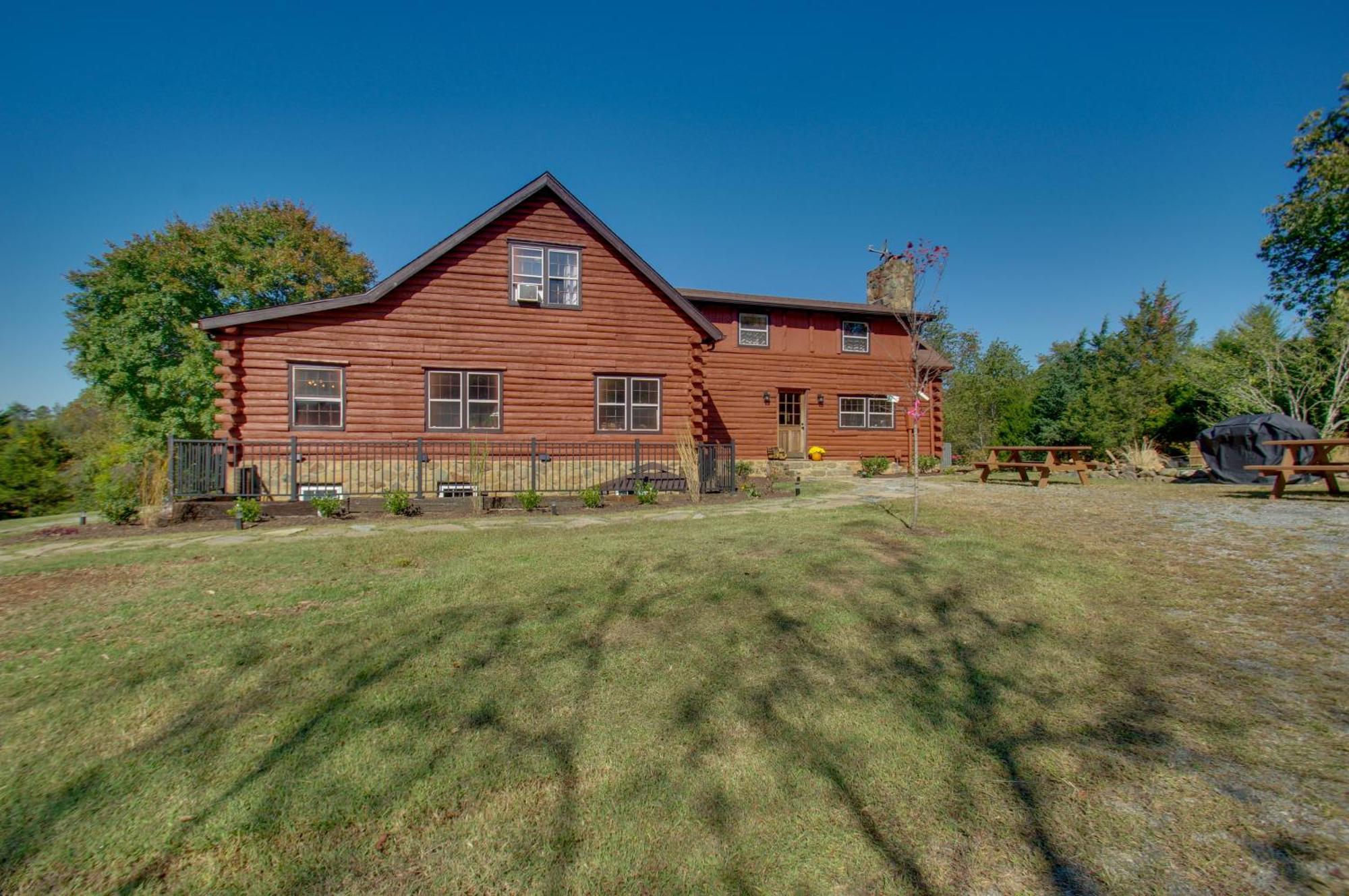 Cozy Log Cabin Getaway With Fire Pit And 3 Acres! Ruckersville Екстер'єр фото