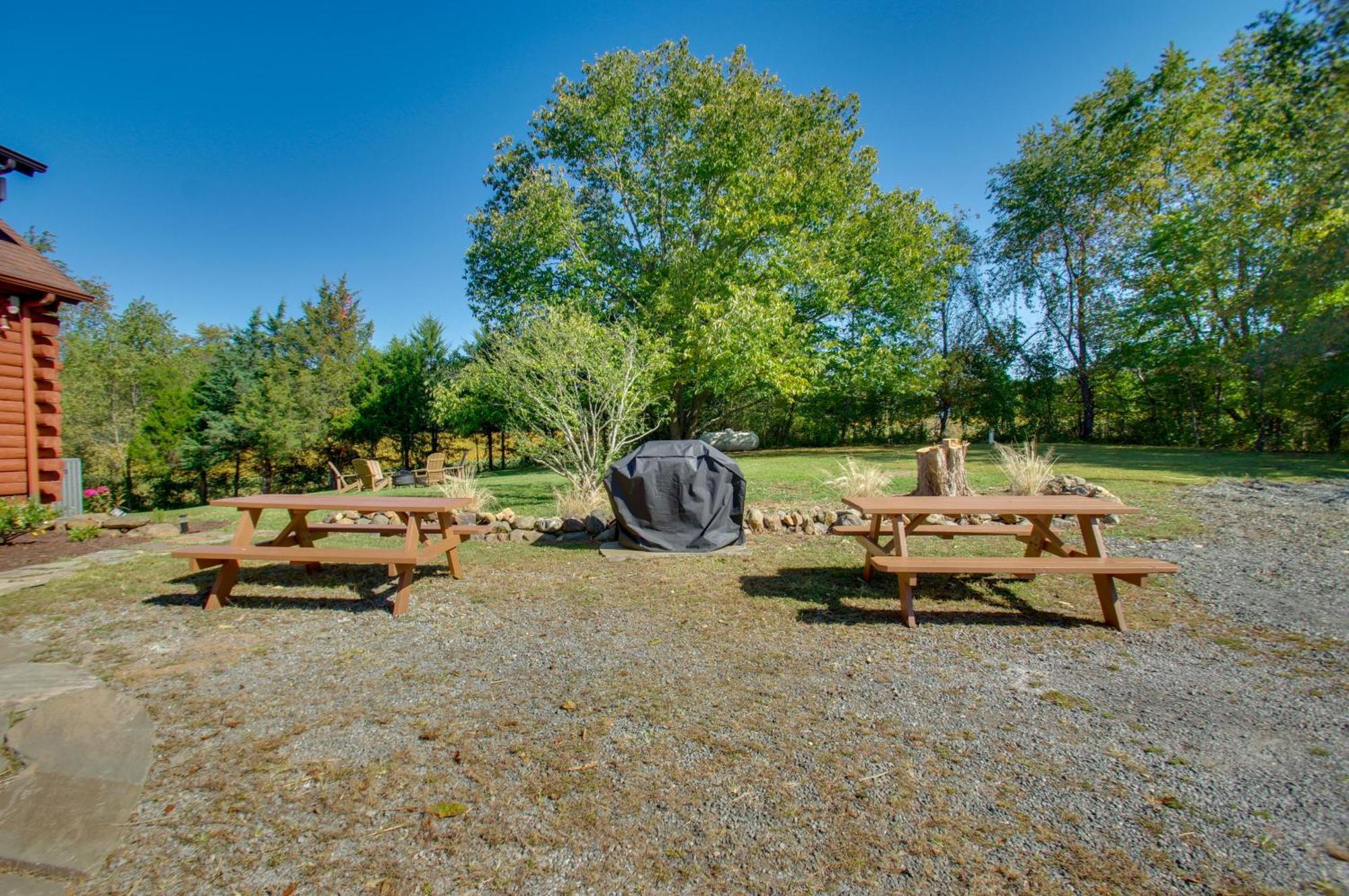 Cozy Log Cabin Getaway With Fire Pit And 3 Acres! Ruckersville Екстер'єр фото